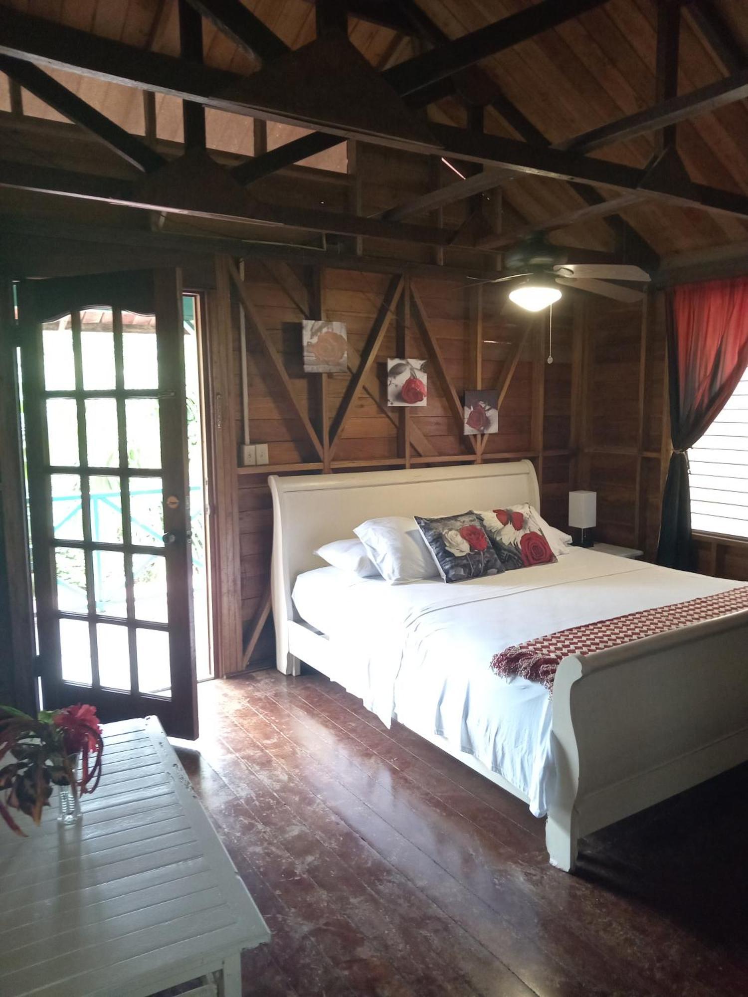 Villa Bahia Del Sol Бокас-дель-Торо Экстерьер фото