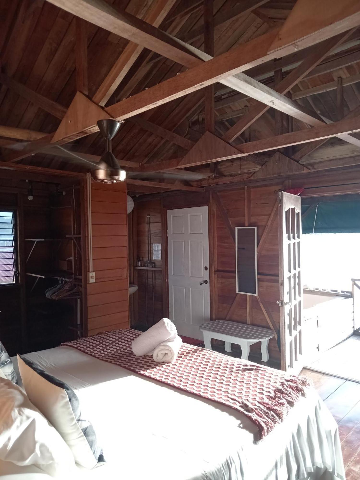 Villa Bahia Del Sol Бокас-дель-Торо Номер фото