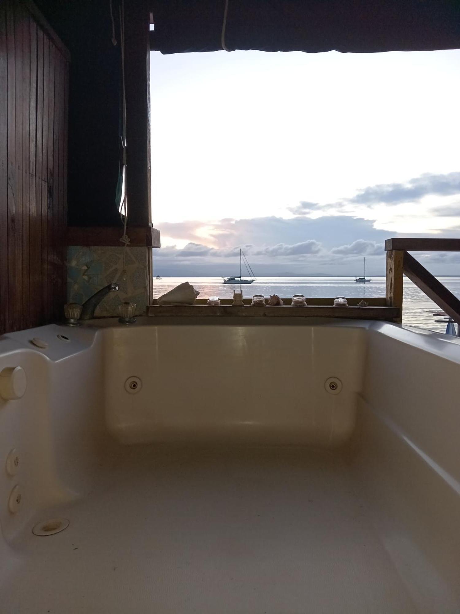 Villa Bahia Del Sol Бокас-дель-Торо Экстерьер фото